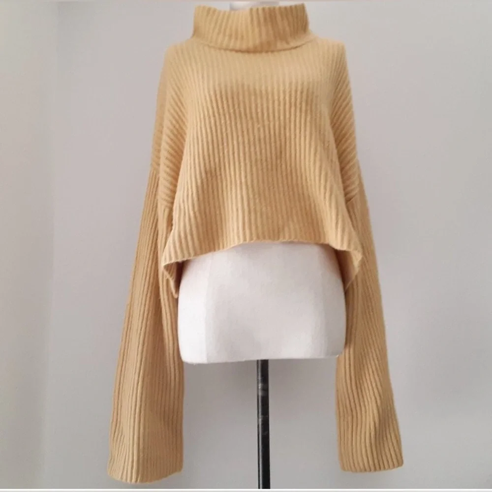 SWEET BABY JAMIE YELLOW OVERSIZED CROPPED TURTLENECK SWEATER SIZE M - Picture 3 of 4